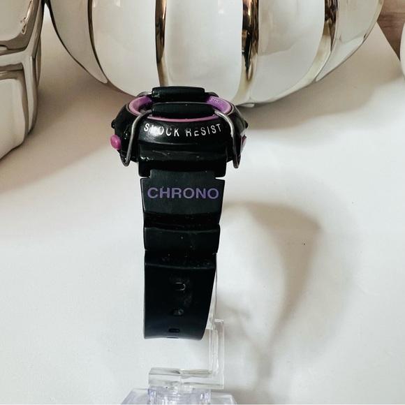 ChromaGLO Sports Watch - Picture 3 of 10
